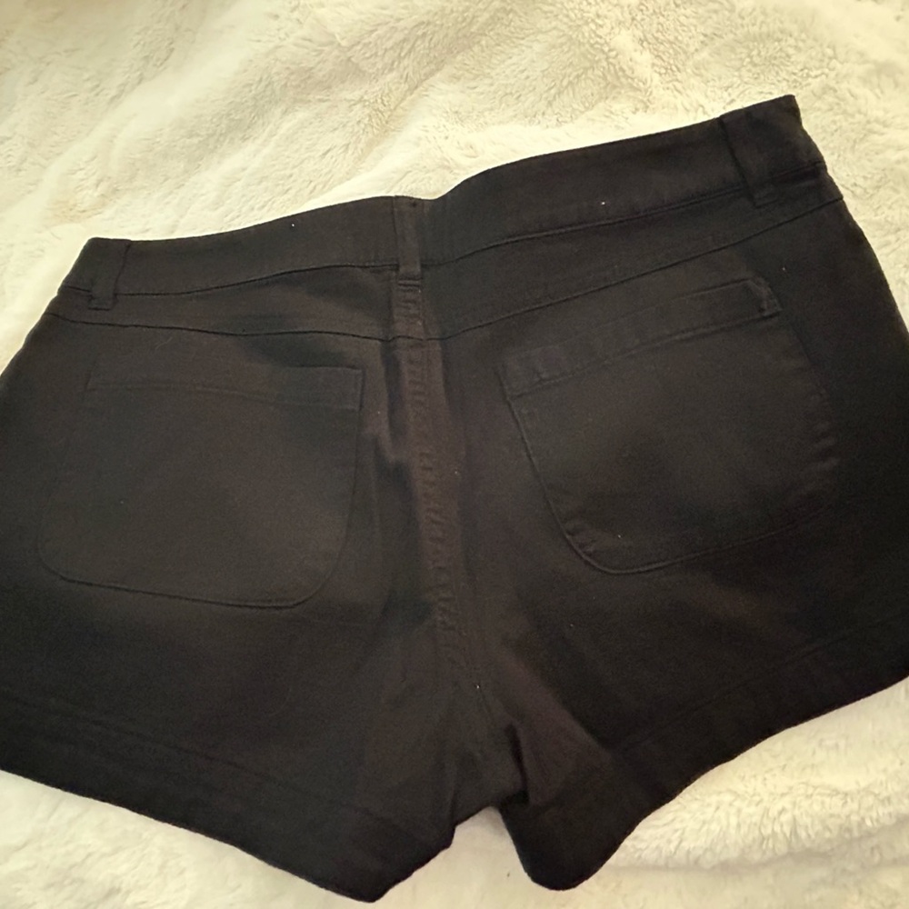 Forever 21 Black High-Rise Bermuda Shorts - Picture 2 of 5